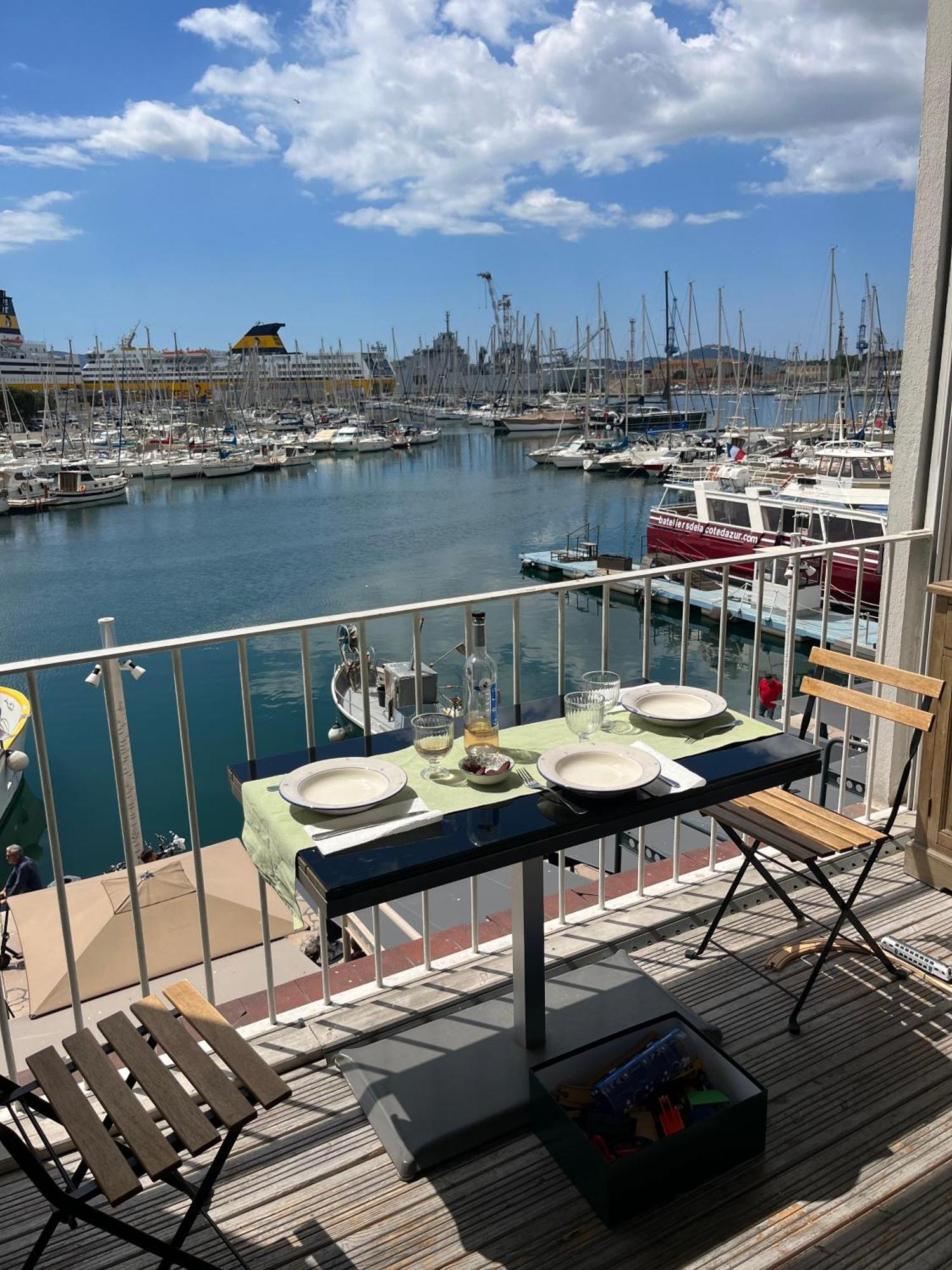 Marinca du Port de Toulon Exterior foto